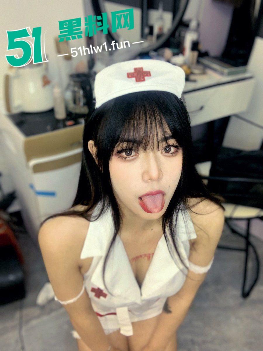 顶级身材【纹身社会姐】御姐颜值性感女神蜂腰巨乳腿长逆天，圆润翘臀性感至极穿各式情趣丝袜私拍流出。-5