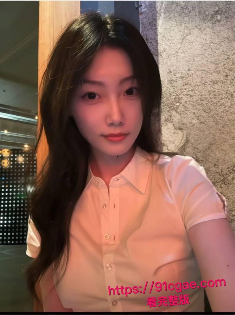 重庆175披肩长发美女小童情侣自拍大泄密！酒店口交大屌后黑丝穿身暴力打桩，淫荡骚态反差爆棚太他妈勾人了！-8