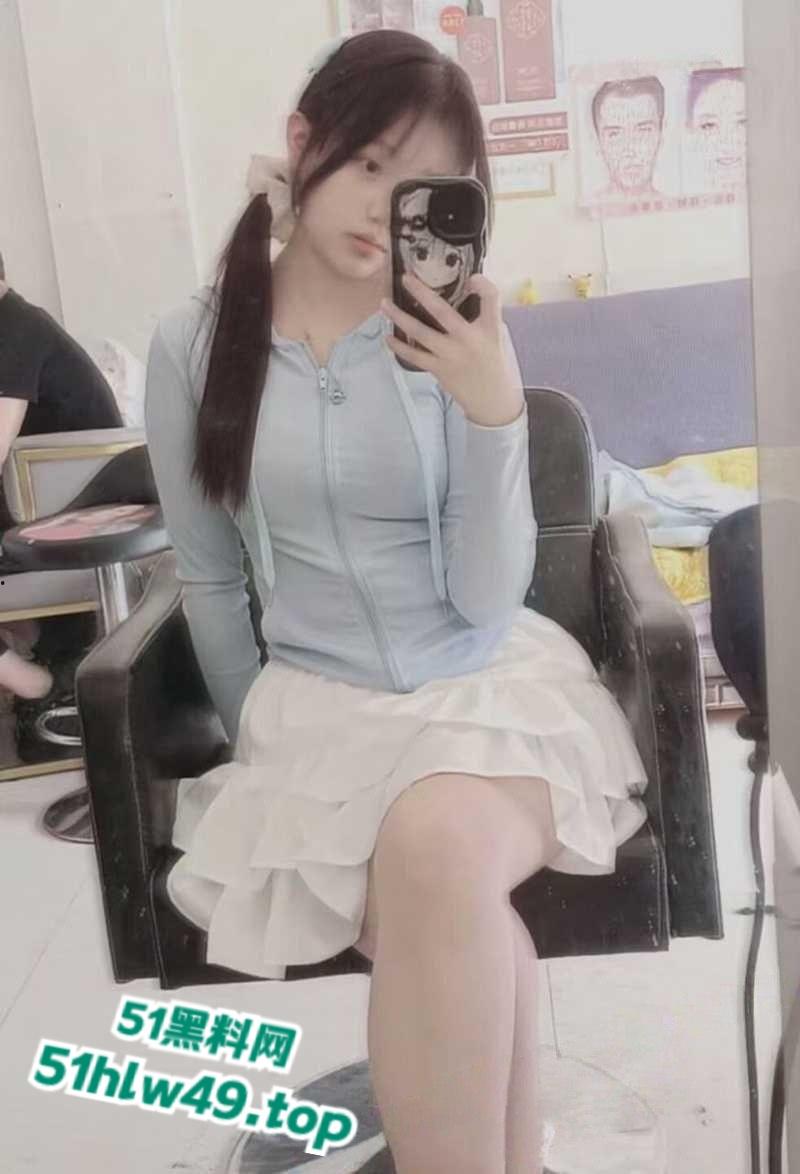 广东工业大学【方雅琴】马尾飘飘竟被金主调教成性奴母狗，揉着饱满大奶后入抽插淫叫不断！-9