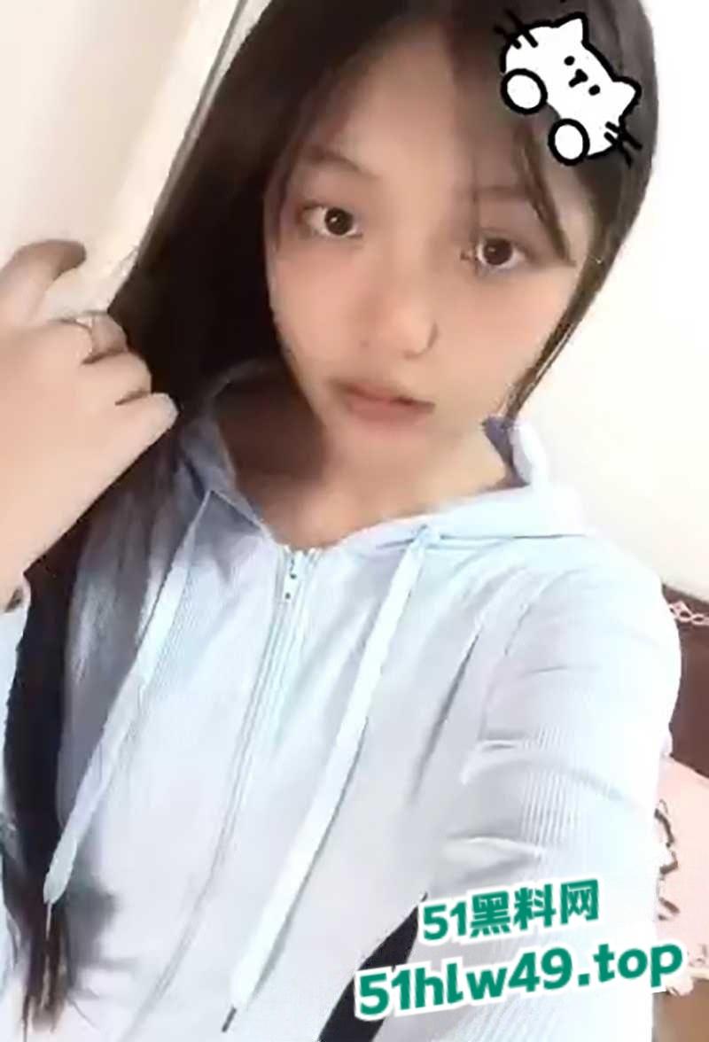 广东工业大学【方雅琴】马尾飘飘竟被金主调教成性奴母狗，揉着饱满大奶后入抽插淫叫不断！-11