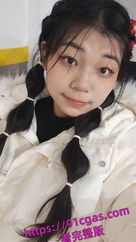 江苏第二师范学院的母狗 万茜 在QQ小程序找人约炮-12