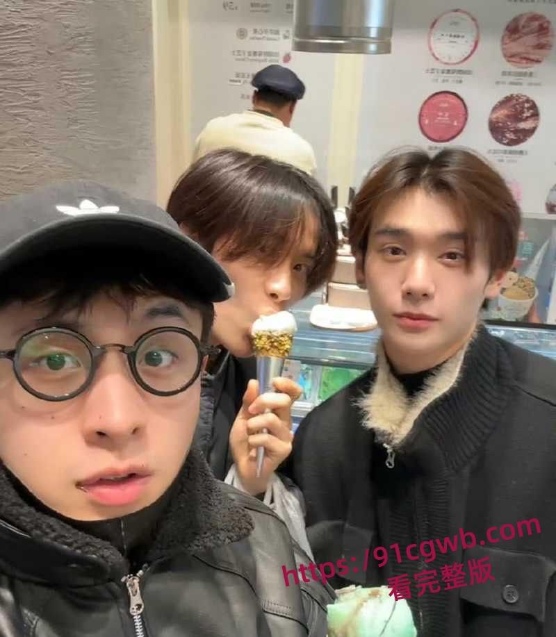 中国男歌手焦迈奇gay圈天菜被资方大佬当狗一样捆绑调教却一脸享受，焦贵妃果然是不同凡响！-8