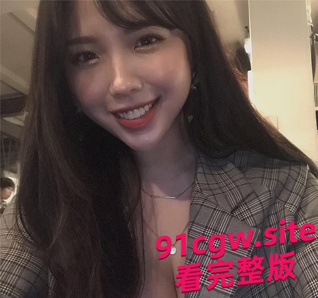 高颜值网红美甲师奈奈，被大神哄骗酒店做美甲惨遭诱奸-6