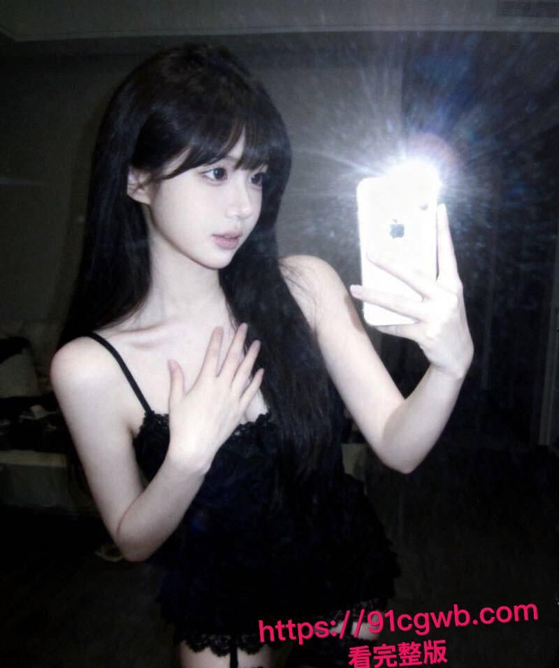 女性按摩店的隐藏服务！小仙女微信群大尺度聊天 男技师2000元手活高潮不断 彻底放飞性欲解锁美团隐藏服务！-1