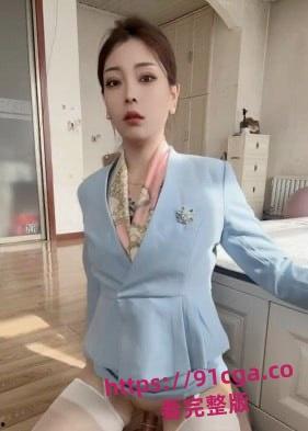 抖音26万粉丝网红小梅，粉丝群福利视频流出，丝袜摸穴骚气十足！-3