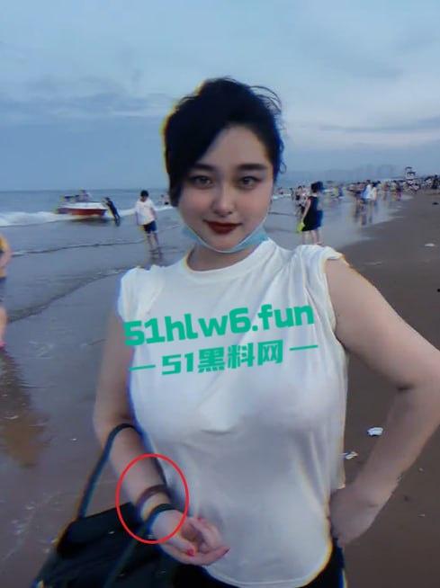 独家快手网红【好大狗】两颗真材实料的超大奶子非常耀眼，不应该叫好大狗应该叫好大奶！-6