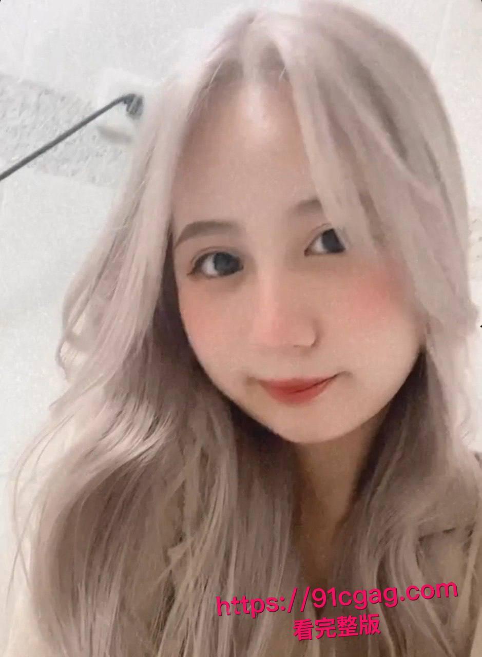 IG极品小网美林韵臻私密性爱视频遭渣男前男友全网泄露，高颜值女神露脸深喉大鸡巴后入猛干浪叫喷汁，这反差婊床上骚成这样太勾人了！-15