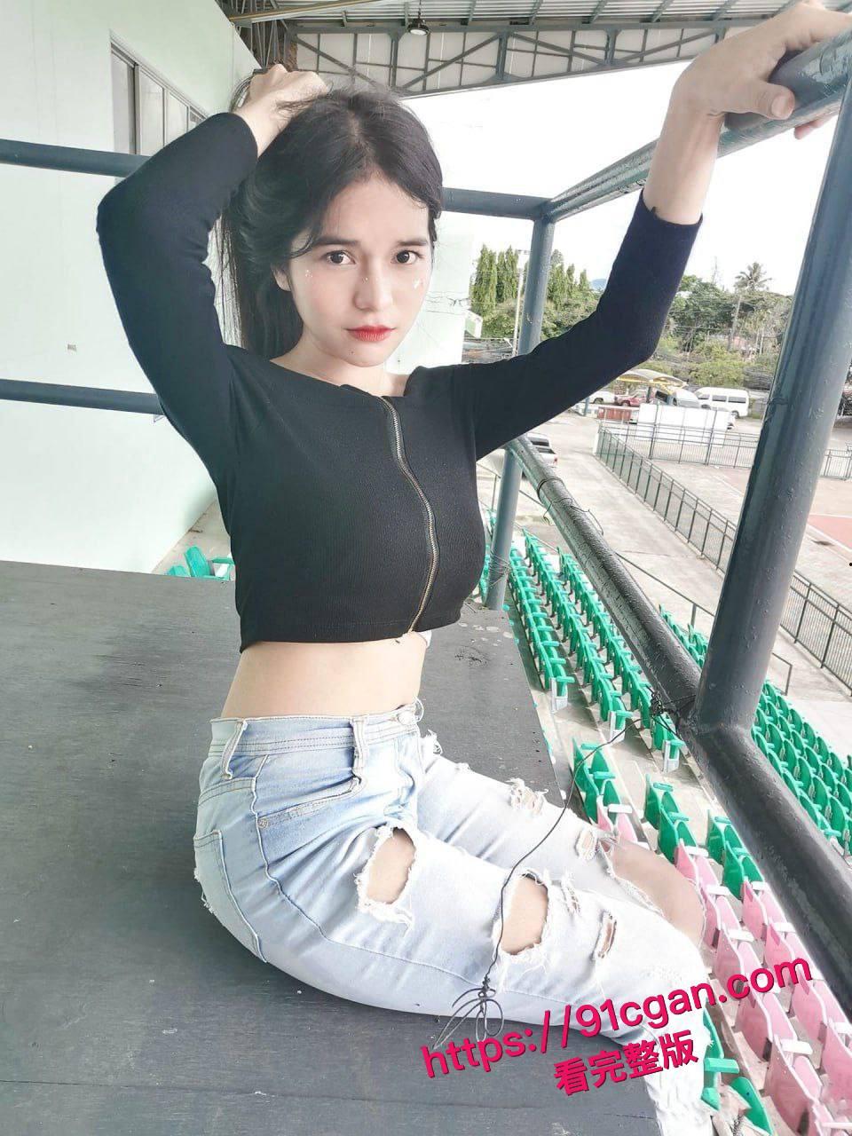 泰国版狗头萝莉Pimnalin，混血绝美容颜炸裂！-1