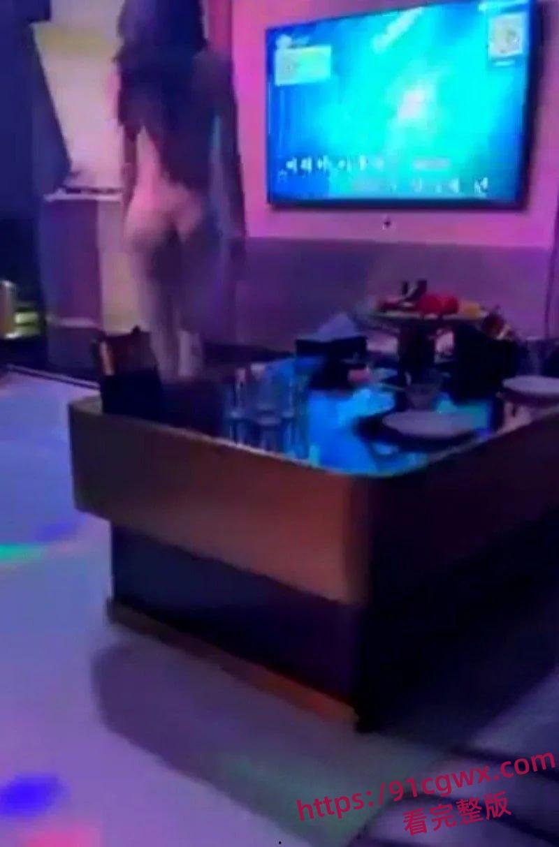 S15全球总决赛BLG战队止步十六强后被曝出全员商K团建-5