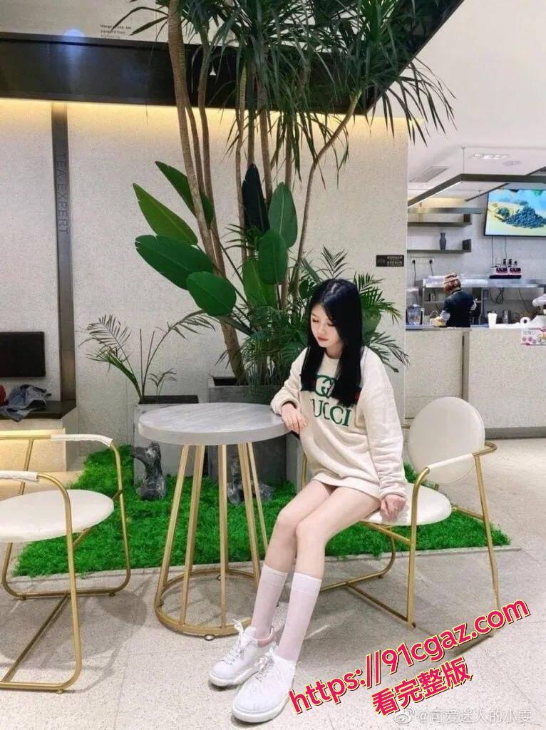 290万粉丝抖音第一纯欲擦边网红 天降之雯 实锤福利姬？露脸私拍大尺度视频-1