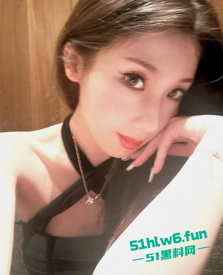 巴黎美女留学生竟下海当外围，留学生母狗专门录视频介绍自己专门服务洋屌，被爆不雅视频。-4