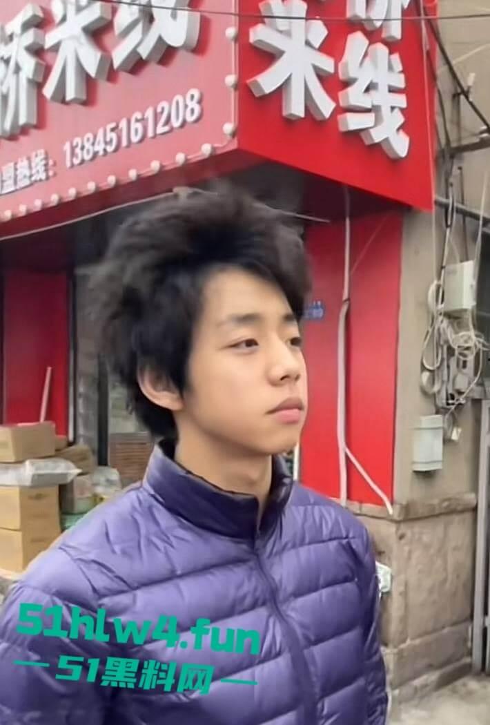 抖音336w粉丝网红【李帅叔叔】操粉视频流出，女粉不仅千里送逼事后更是自爆，相当的炸裂！-3