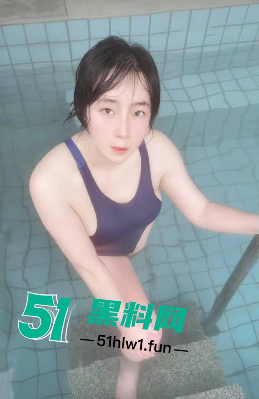 快手极品美女网红【雪晶】经典2分45秒不雅视频流出，小骚穴写真自慰私拍娇喘女上乘骑令人窒息。-1