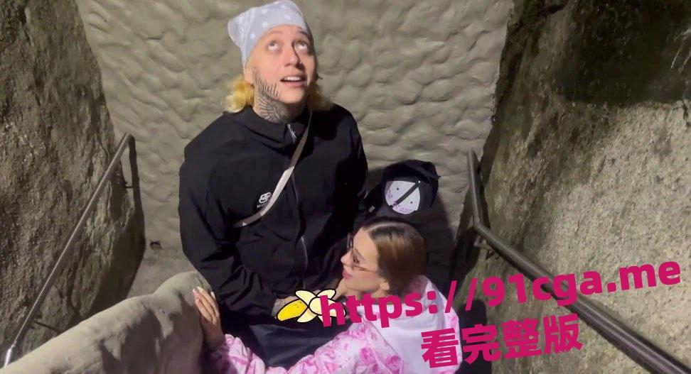 国外情色网红KattyBlake在南美洲哥伦比亚佩尼奥尔活春宫事件-2