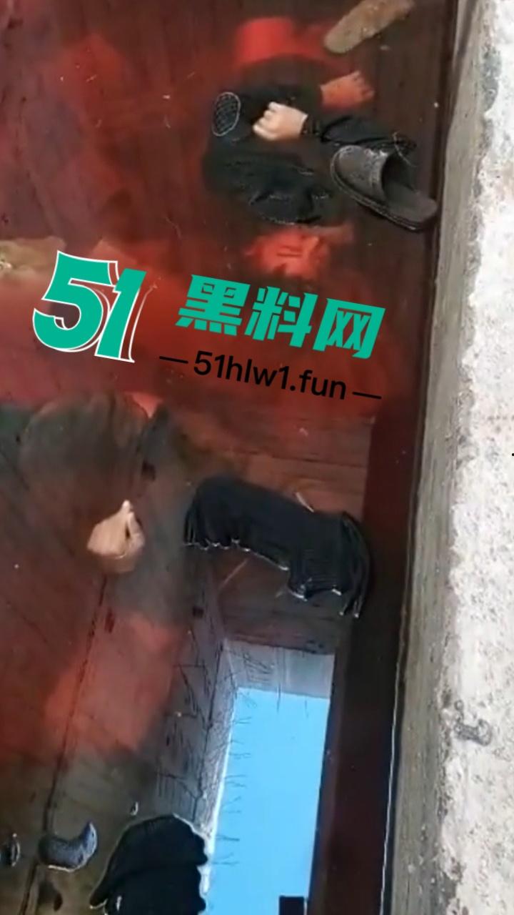 【血腥恐怖慎点】叙利亚惨烈现状沙姆解放组织，在当地肆意杀人视百姓如牛马，人民生活堪比地狱抛尸现场被曝光。-5