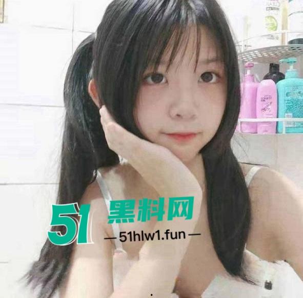 杭州商贸旅游学院双马尾小萝莉【周文娜】自拍骚照自慰视频流出，网络调教勾引金主大佬。-6