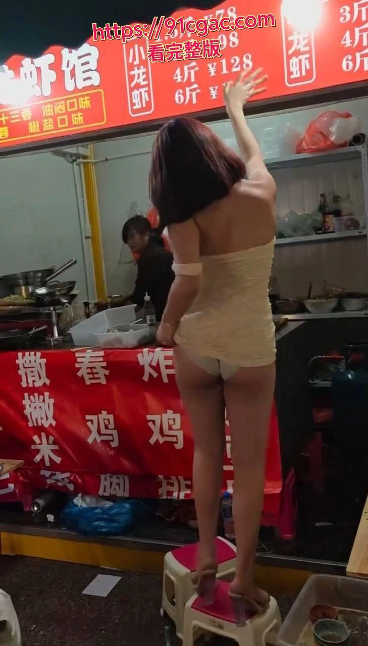 卷出新高度！昆明豆豆龙虾馆老板娘大跳艳舞揽客火爆全网-5