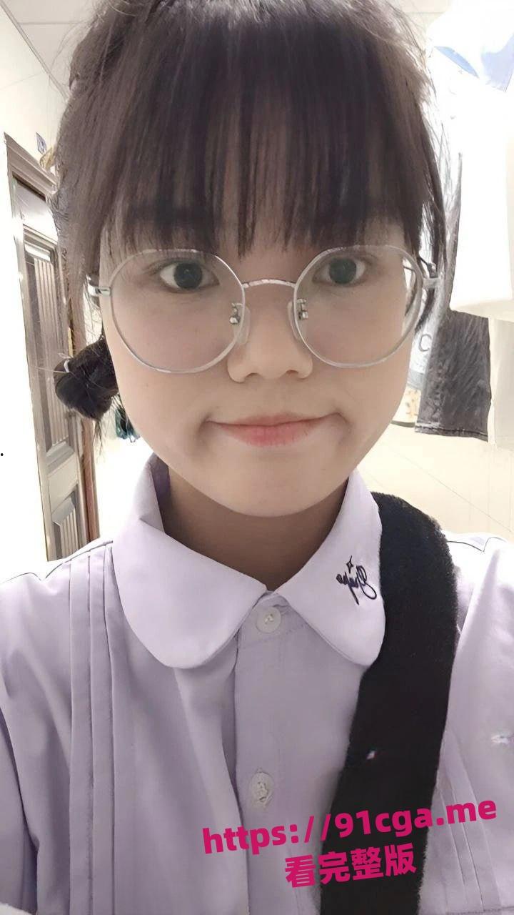 南昌大学共青学院刘诗琦：摄影部部长反差私生活-1