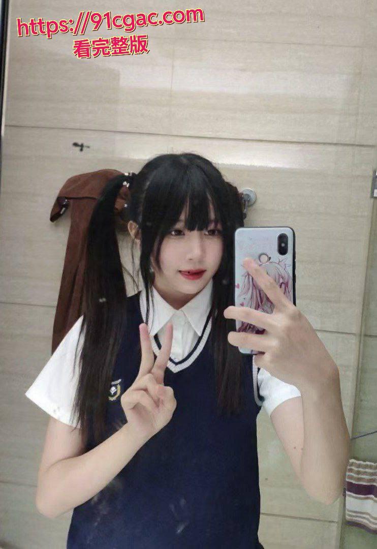 高颜值清纯学生美少女 【宿野suye】土豪定制露脸自慰私拍多造型精彩合集！-3