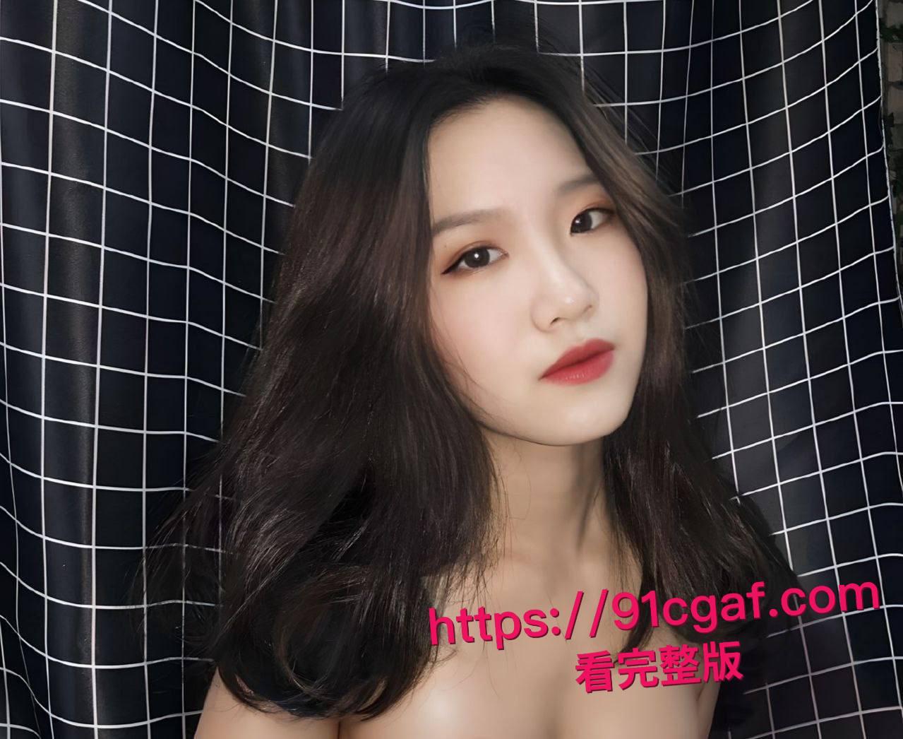 大学舞蹈社团长  露脸视频曝光 跪地口交深喉舌尖挑逗肉棒 后入猛操肥臀狂抖 淫水四溅！-1