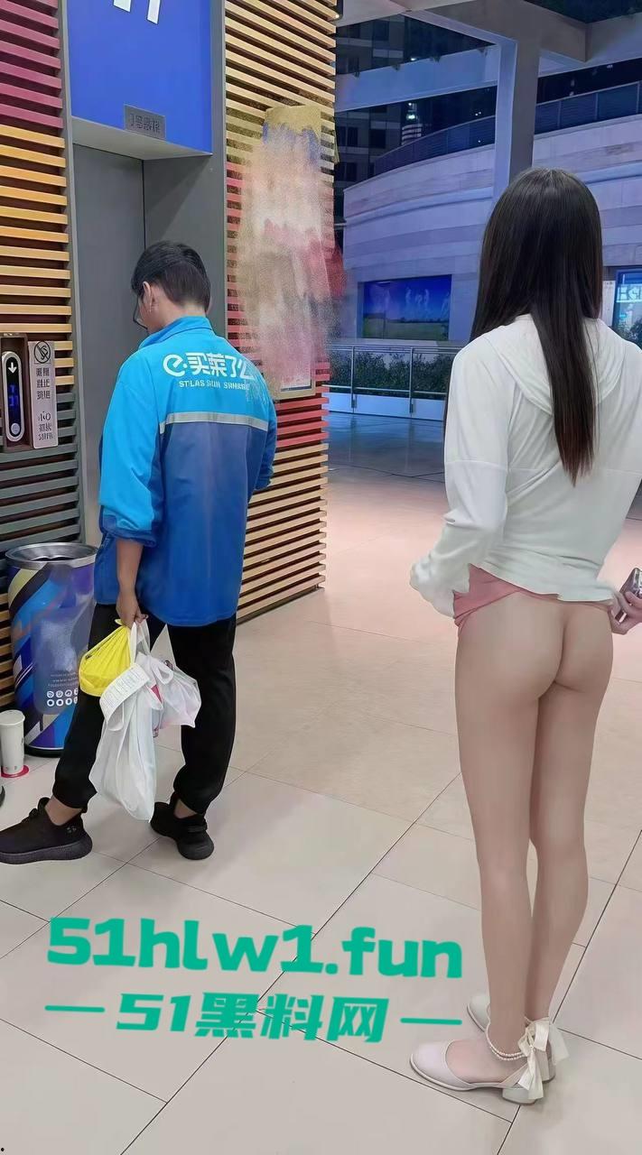 人间水蜜桃天然吸精器，骚鸡自带极品美臀随时随地开门迎炮，最后这个屁股杀伤力真大。-9