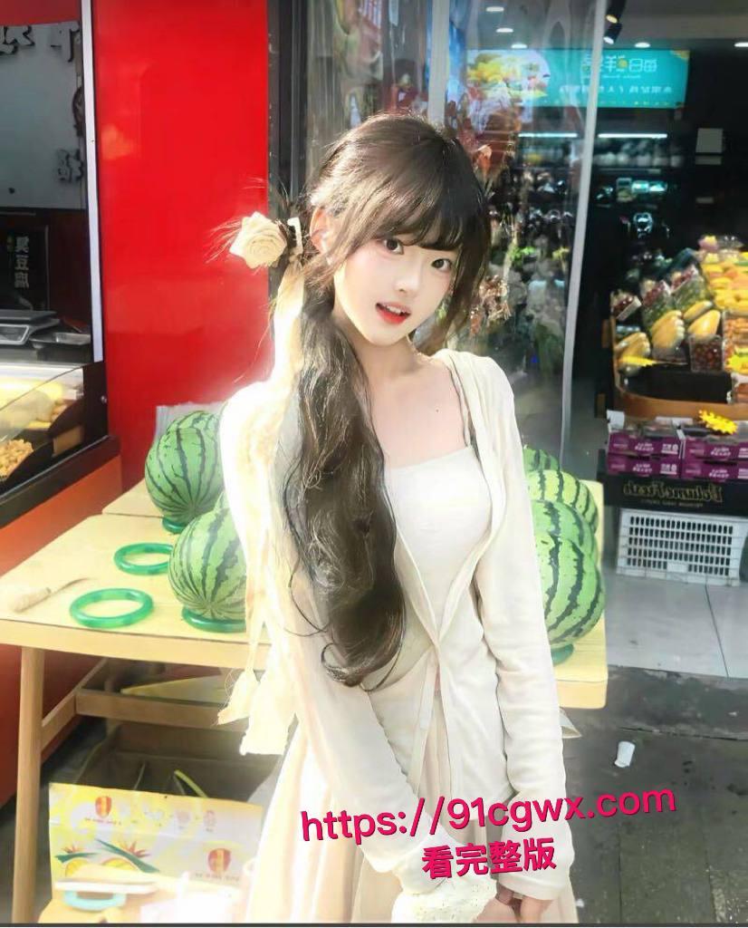 JK清纯美乳学生妹暑假兼职潜规则视频全网曝光！隔间床上爆操嫩逼，完美露脸社死炸裂！-5