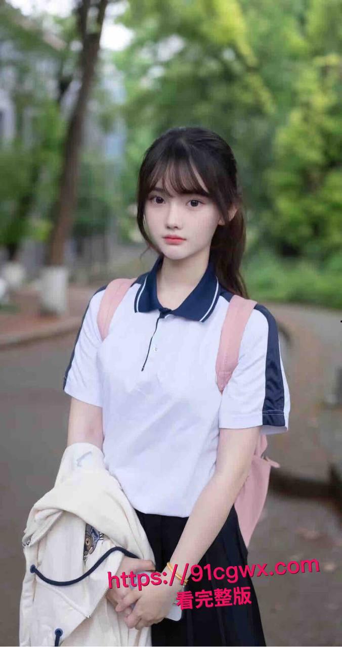 JK清纯美乳学生妹暑假兼职潜规则视频全网曝光！隔间床上爆操嫩逼，完美露脸社死炸裂！-6