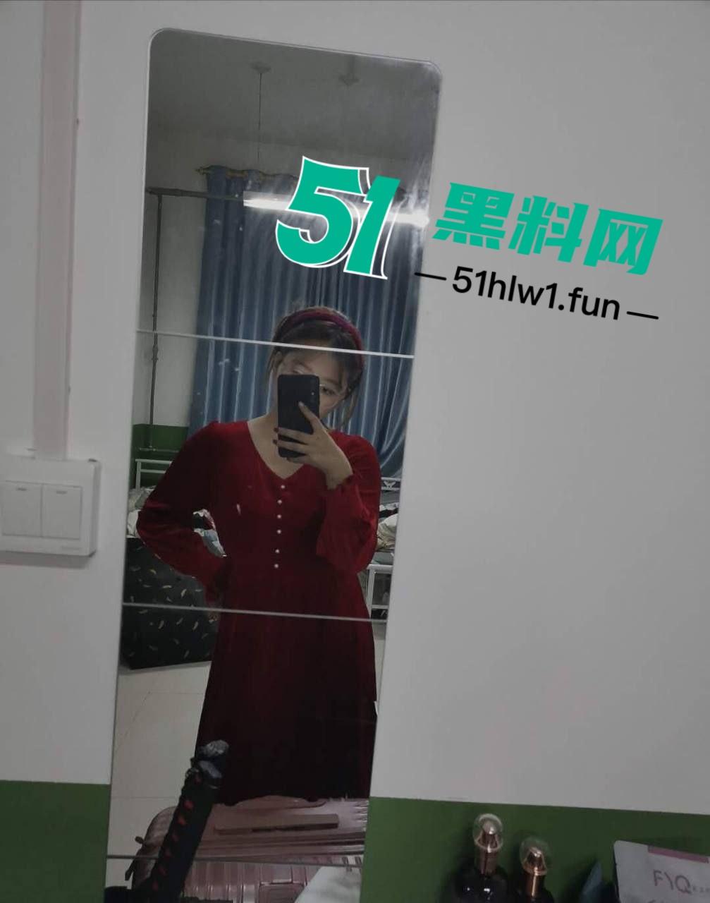 西安反差婊母狗教师，白天教书育人晚上变身母狗开始自拍给网友上性教育课程自慰视频曝光。-11