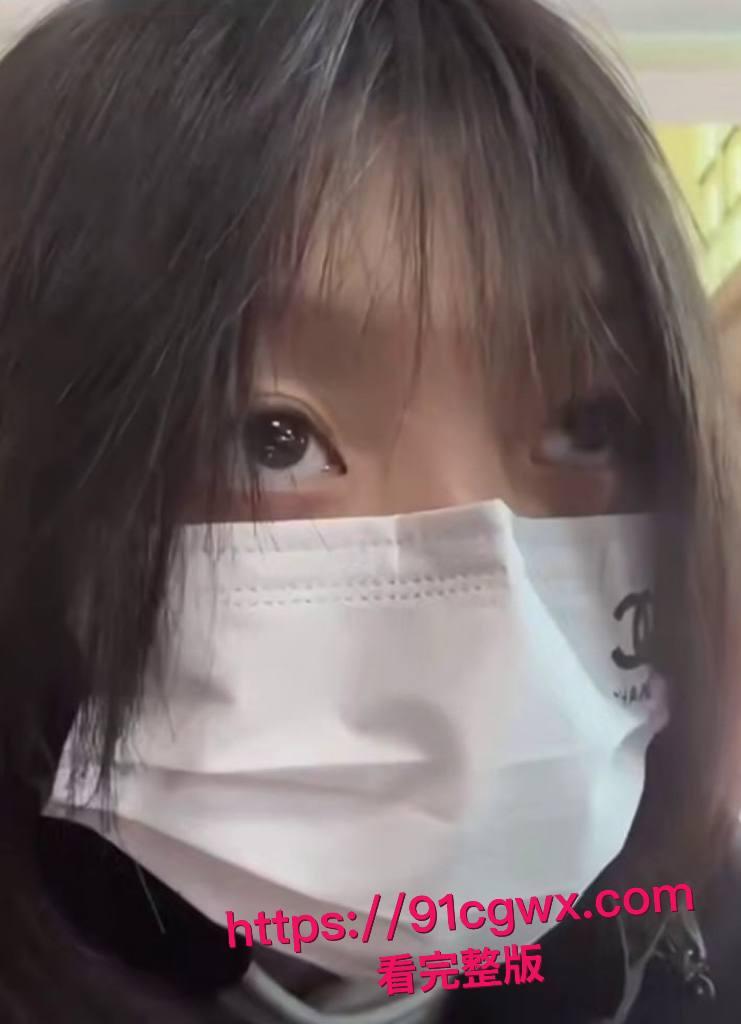 抖音50万粉丝网红铃黑料首曝光！健身教练带去男厕露脸口交后入，清纯嫩妹形象彻底崩塌！-6