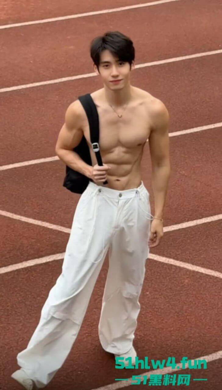 抖音百万粉丝网红【屋里超哥】私底下居然靠富婆赚钱维生34分钟完整版私密视频流出！-3