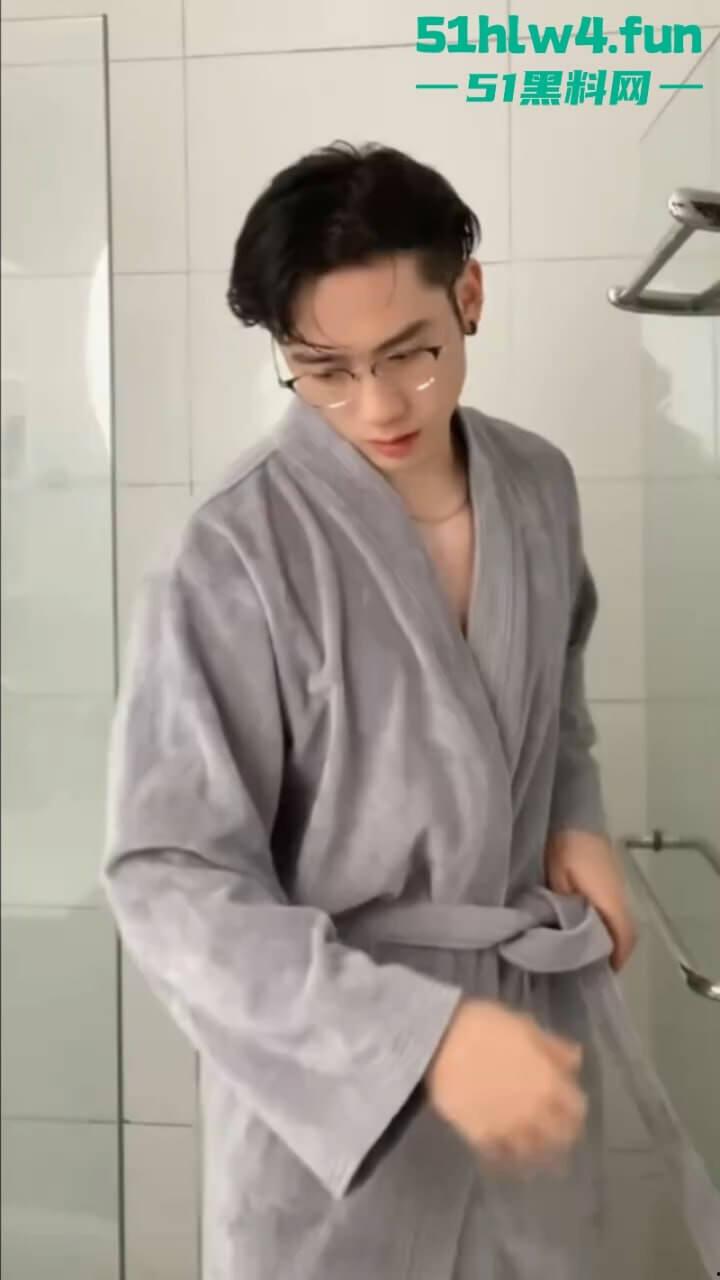 抖音百万粉丝网红【屋里超哥】私底下居然靠富婆赚钱维生34分钟完整版私密视频流出！-7