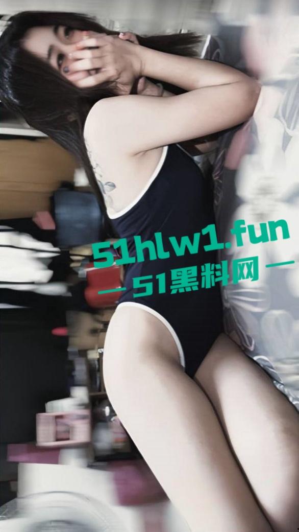 约炮大神投稿自己21岁极品纹身母狗【卢欣柔】年纪轻轻会的不少，各种姿势任猛男持续输出-23