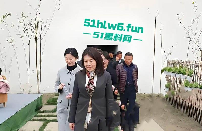 四川成都正厅级干部女贪官【田蓉】落马当年【谭谈交通】被封杀事件始作俑者 作陪领导的视频也被曝光！-5