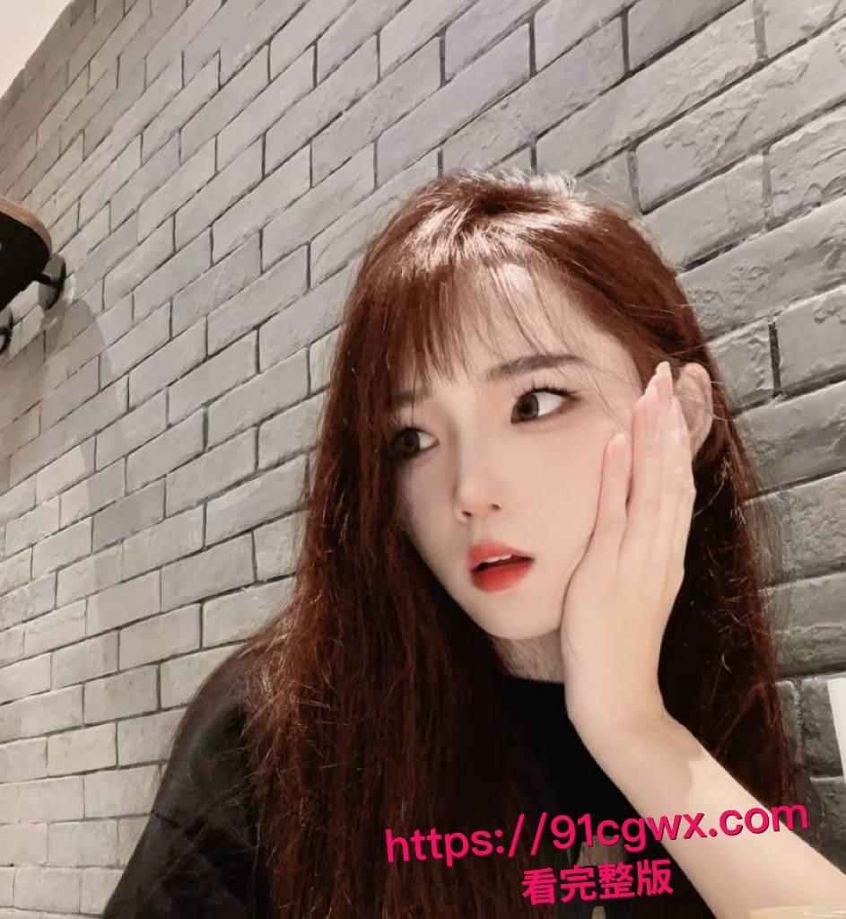 投稿黑料！大神陌陌约炮真实经历，高冷女神进房秒变小淫娃，深喉吃屌操到嗷嗷喷水，鸡巴硬爆福利全曝光！-2