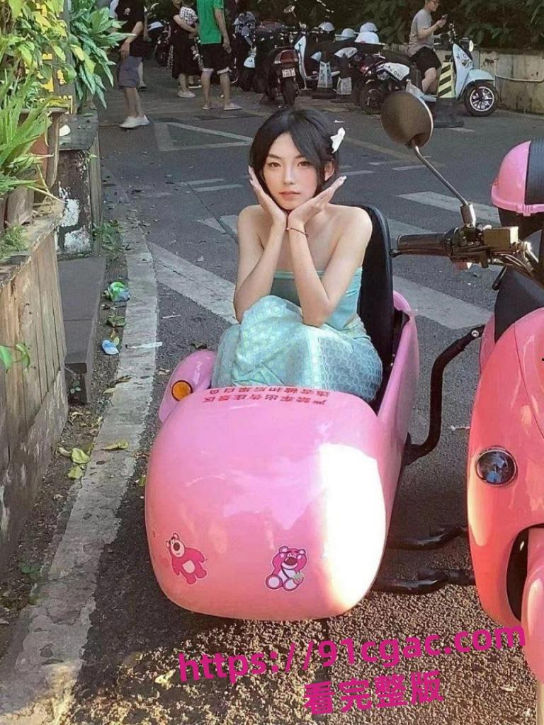 沧州师范22级吕嘉慧大瓜！冰山女神私下惊爆“狂野”一面！-1