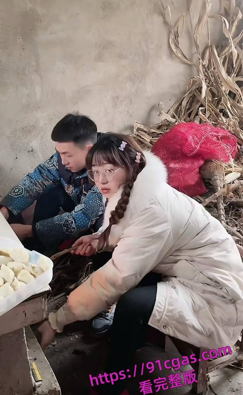 抖音阜阳58w粉丝网红赵小娜不雅视频流出 与单男酒店激情床战视频 实锤本人无疑！-8