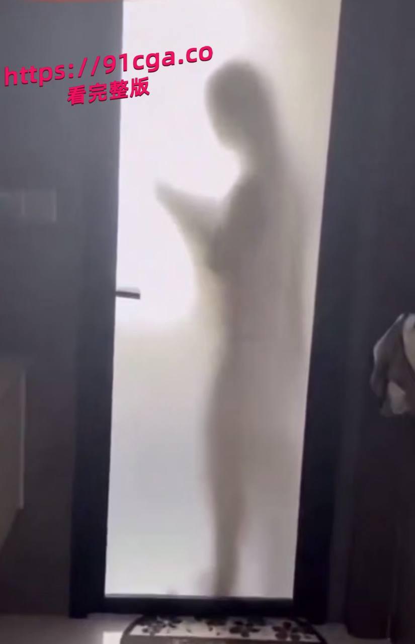 武陟王家二小姐大瓜 出轨小三假离婚证骗局曝光 原配暴打两人视频流出-4