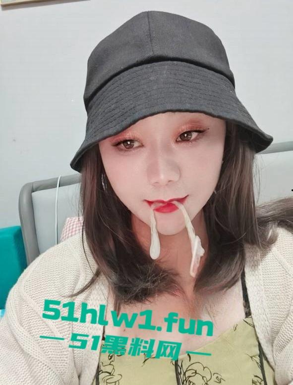 山东潍坊少妇快手【郑丹丹的丹】超级淫荡骚货喜欢吃精液，勾引体育生操逼聊天记录曝光。-13