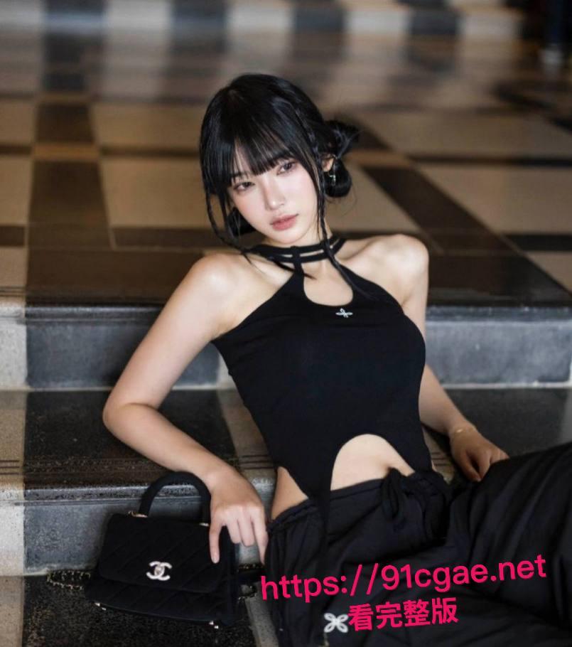 顶流男歌手 林俊杰 与白富美网红七七恋情曝光 20岁年龄差导致性生活苦闷 还要靠点男模泄欲 车震视频流出！-8