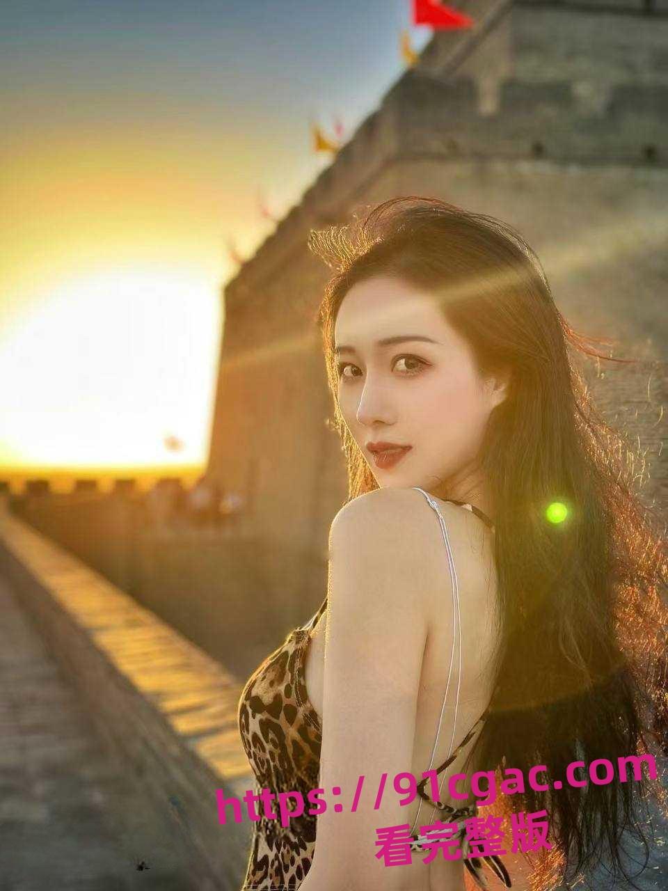 你知道正科级干部钟劭臻弃原配娶小三踹小四的故事吗？你知道迷奸的感受吗？-1