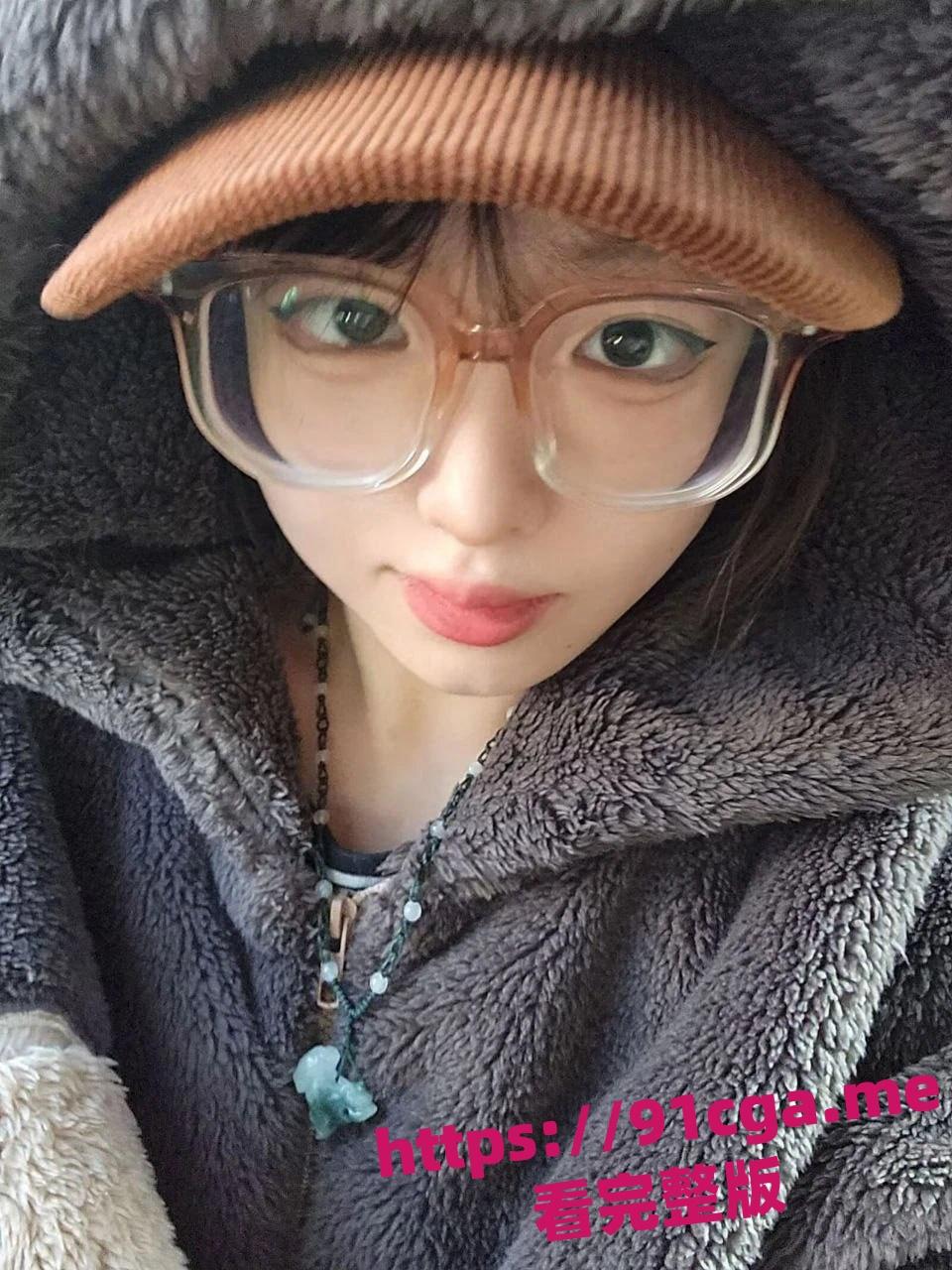 母狗眼镜兽医实习生店里实习勾引老板想当老板娘被爆-5