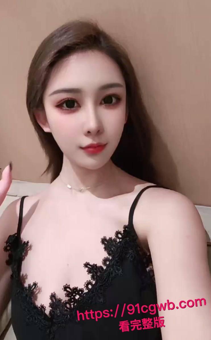 极品女神级骚老婆首次被老公带去给兄弟体验！气场压制，不嗑药鸡巴都不敢硬！-9