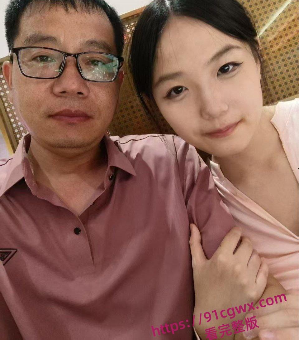 女高中生勾引化学老师一夜三次，搞得化学老师受不了，最终这段不伦关系被曝光，堪称炸裂-7