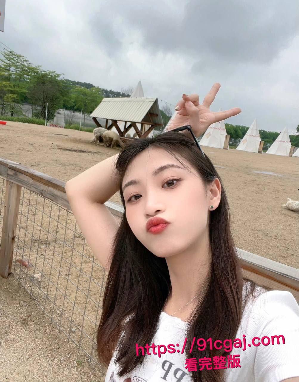 西南师范大学学妹柳湘子酒店勾搭金主，JK裙下浪叫连连私密视频被男友发现一怒全网甩出！-2