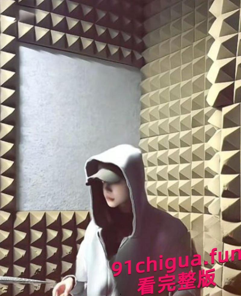 推特博主“一杆钢枪”线下私约阿凡琦！实录多人互动曝光 #推特#群P#淫乱-1