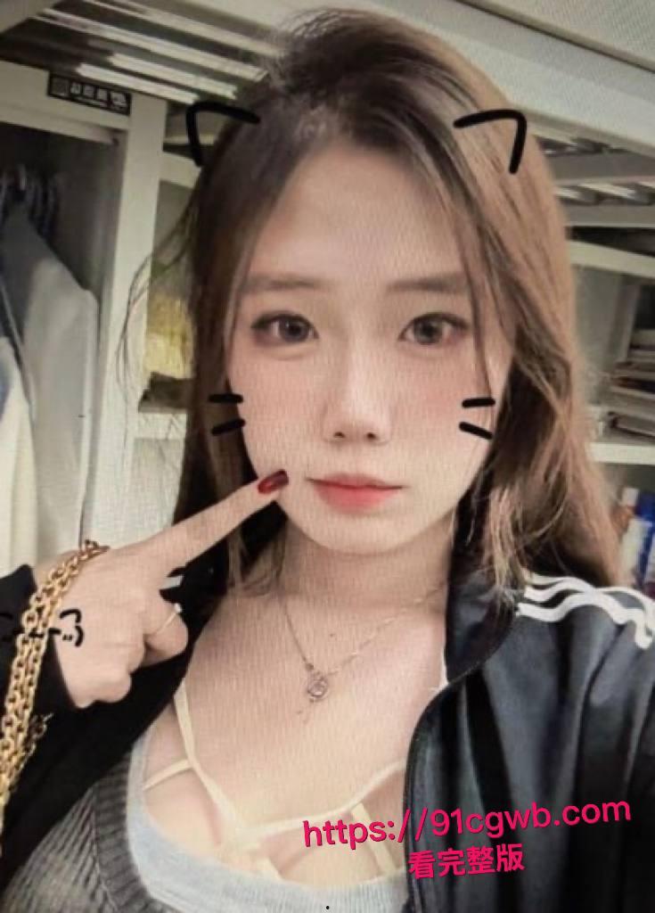 鞍山大学生刘雅惠反差婊炸裂！清纯校花被富二代包养，裸聊摸奶勾引狂野，线下口爆打桩淫叫不断！-3