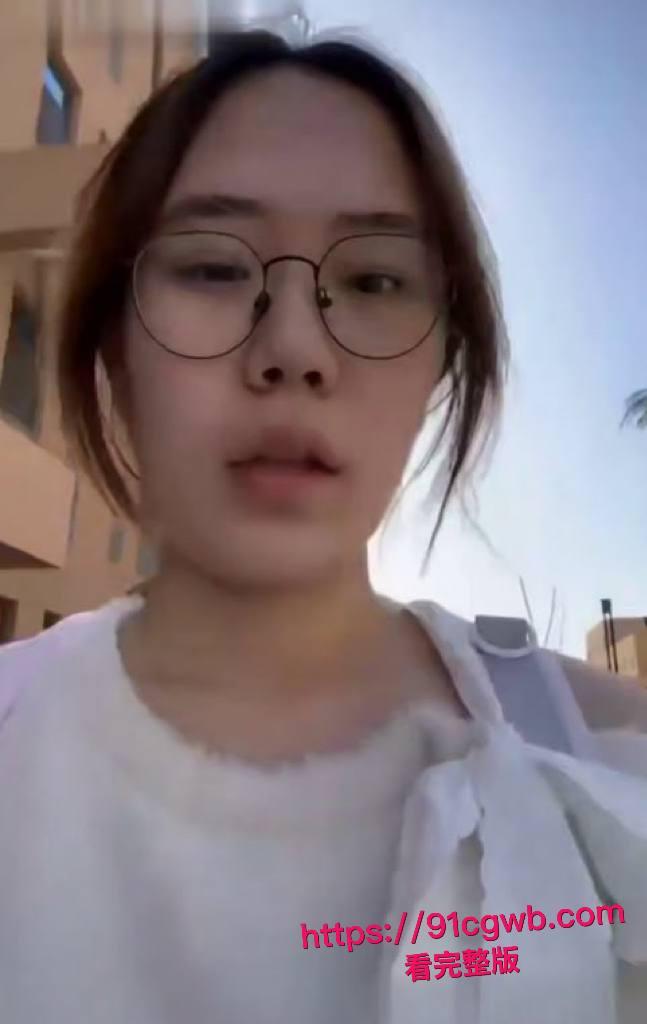 鞍山大学生刘雅惠反差婊炸裂！清纯校花被富二代包养，裸聊摸奶勾引狂野，线下口爆打桩淫叫不断！-6