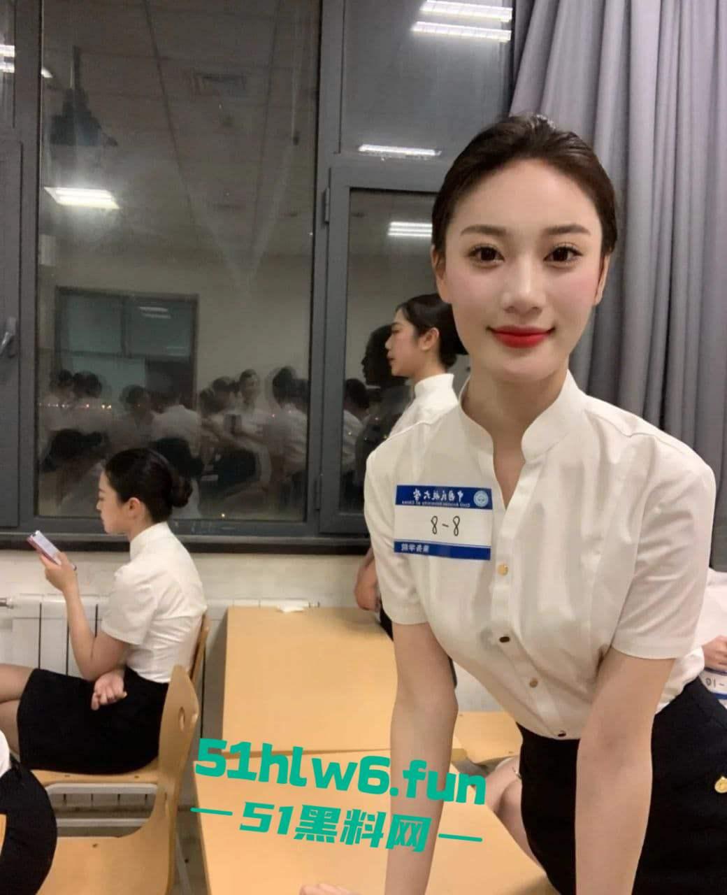 中国民航大学乘务学院，女神【李秋苑】极品身材大长腿尤物，上学期间被土豪包养性爱视频流出。-4