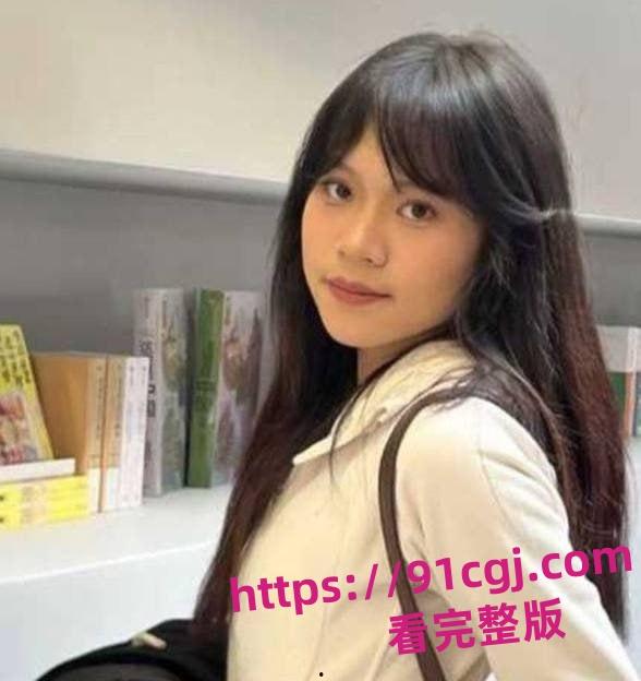 云南省大理市 极品嫩妹徐思雨与前男友性爱视频泄露 酒店后入狂插镜头挑逗-3