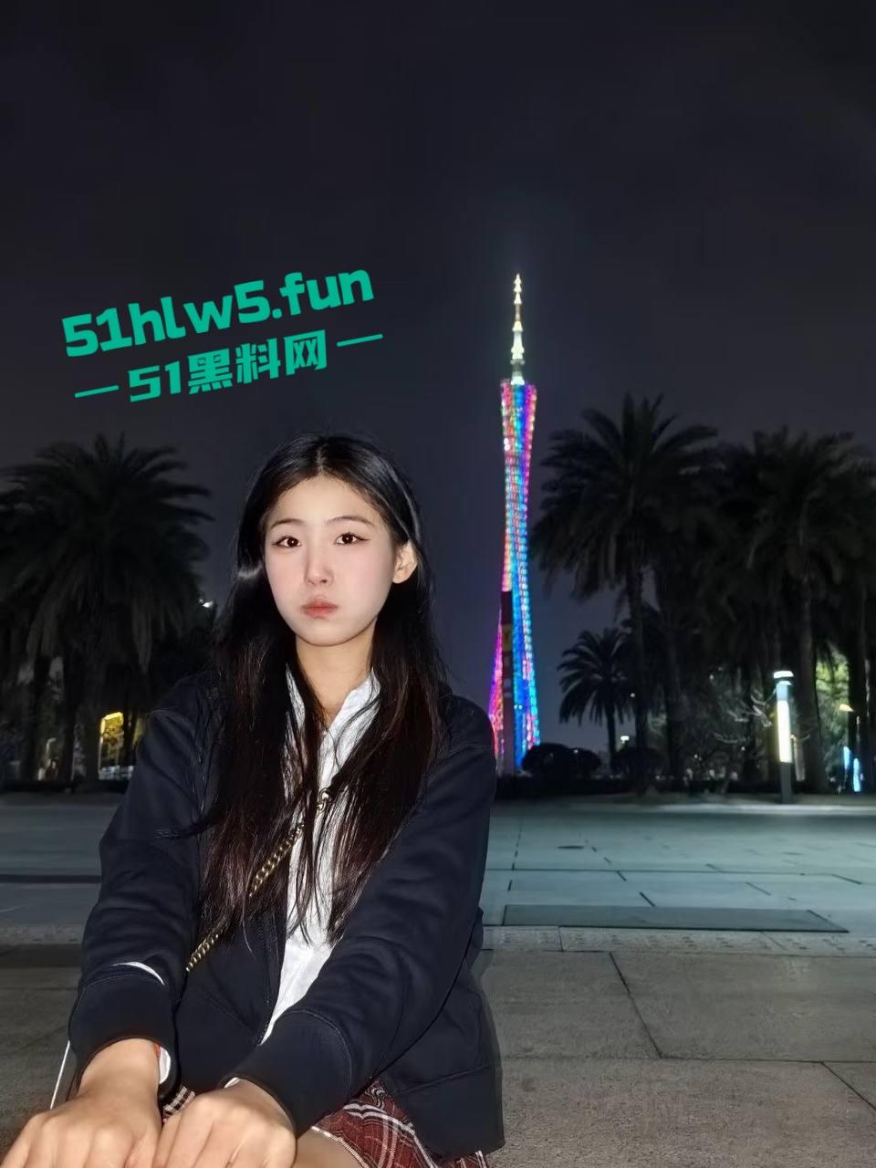 上海交通大学【赵若菲】极品身材大二学生妹，金主爸爸包养翘起美臀上位骑乘，性爱视频流出。-3